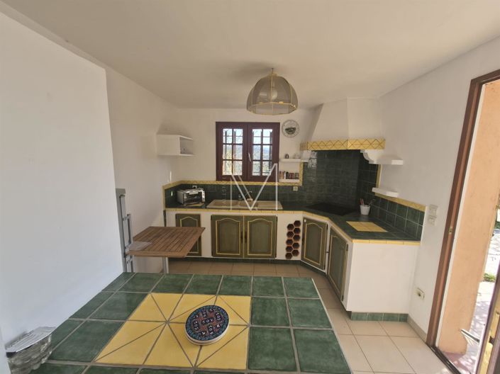 Image No.19-6 Bed House for sale