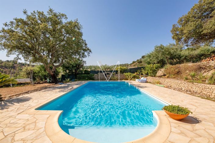 Image No.3-6 Bed House for sale