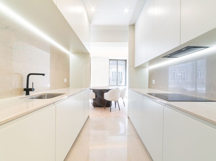 Image No.8-3 Bed Apartment for sale