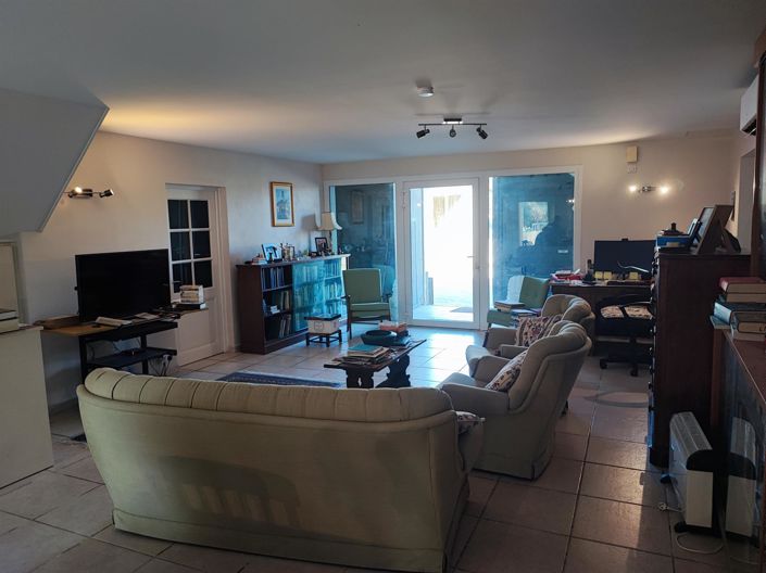 Image No.10-4 Bed House for sale