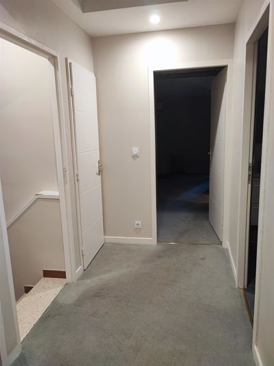 Image No.23-4 Bed House for sale