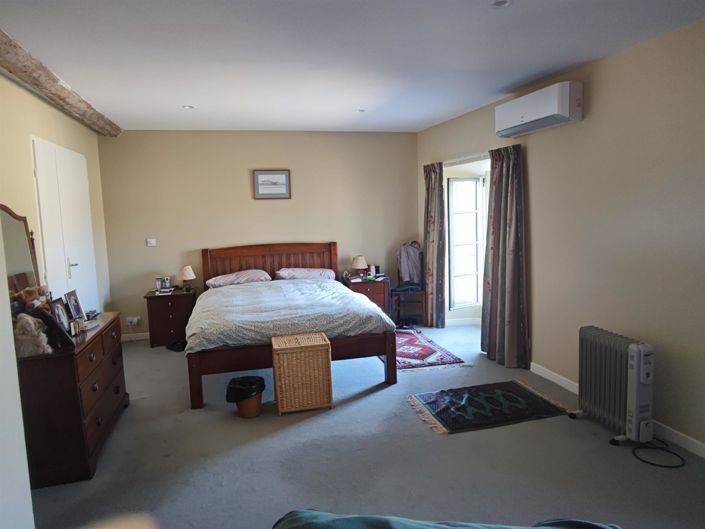 Image No.29-4 Bed House for sale