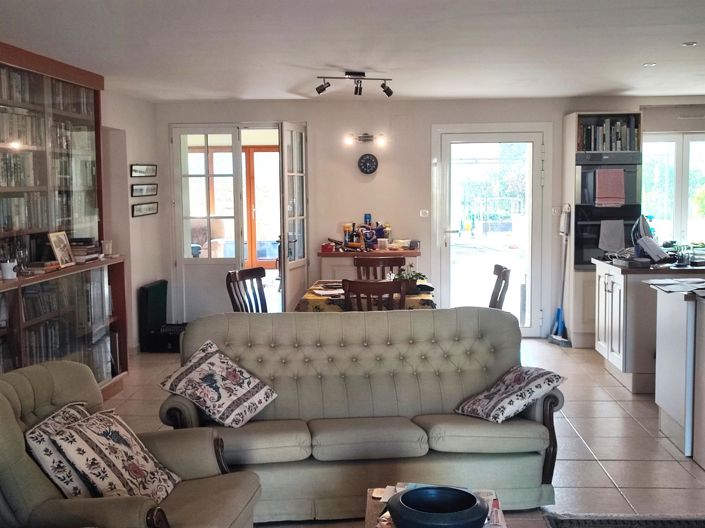 Image No.5-4 Bed House for sale