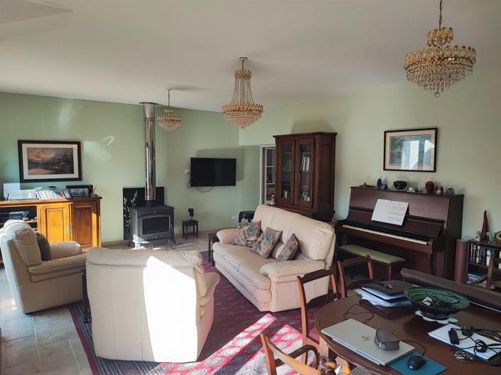 Image No.8-4 Bed House for sale