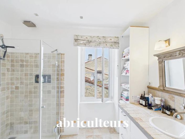 Image No.13-3 Bed House for sale