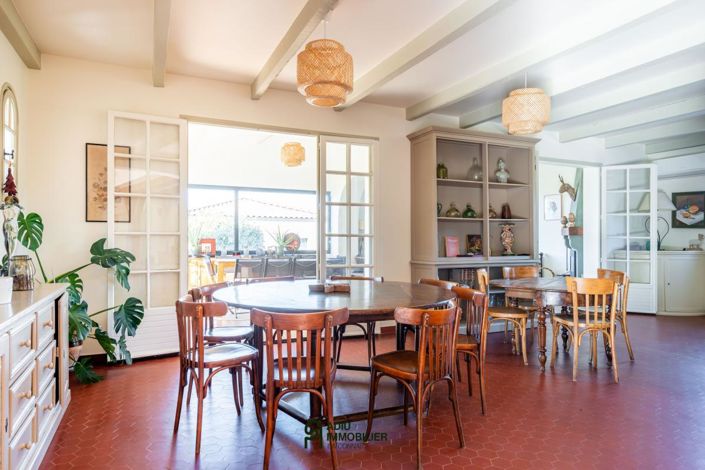 Image No.3-6 Bed House for sale