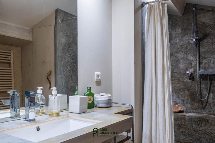 Image No.12-4 Bed House for sale