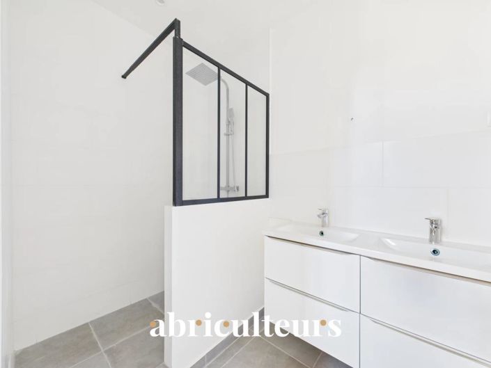 Image No.13-4 Bed House for sale