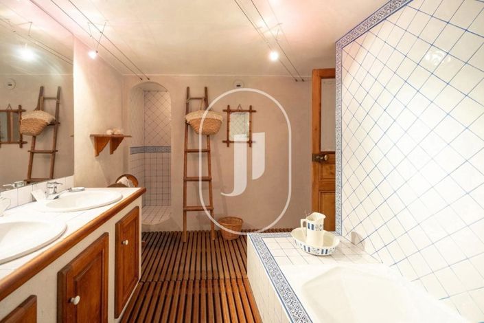 Image No.9-Maison de 5 chambres à vendre à Roaix