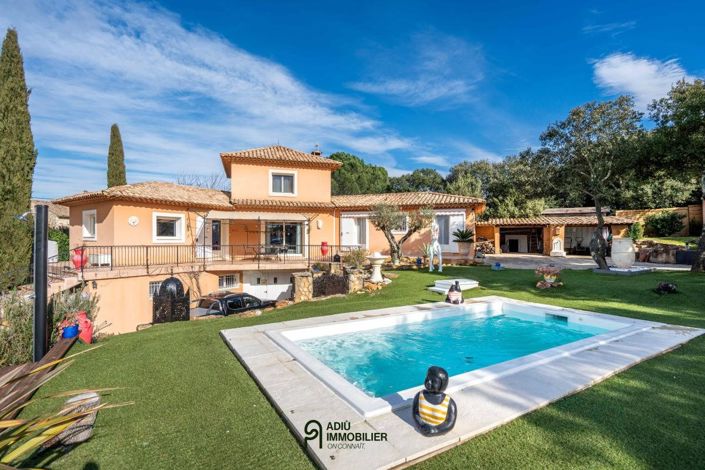 Image No.2-Maison de 5 chambres à vendre à Uzès