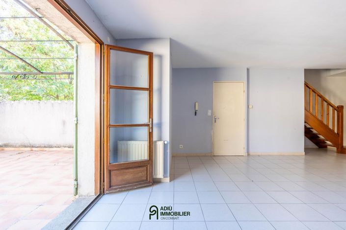 Image No.2-3 Bed House for sale