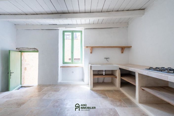 Image No.10-3 Bed House for sale