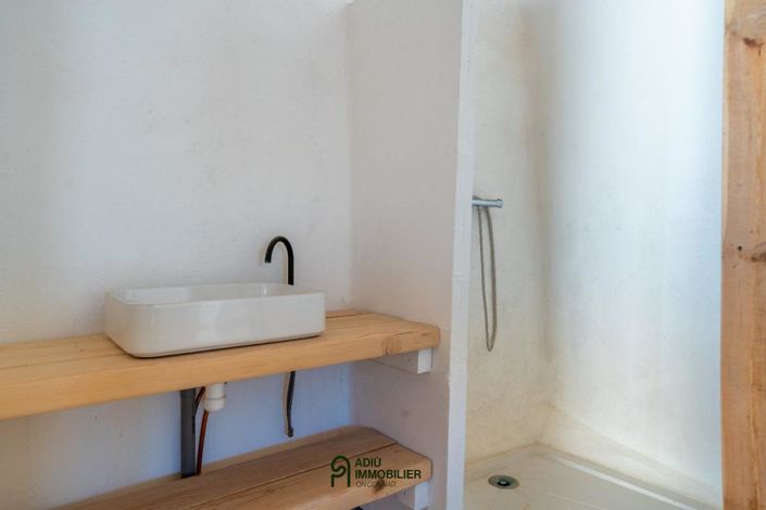 Image No.14-3 Bed House for sale