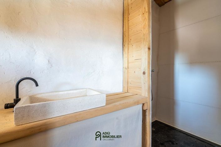 Image No.9-3 Bed House for sale