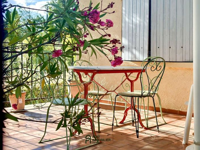 Image No.8-3 Bed House for sale