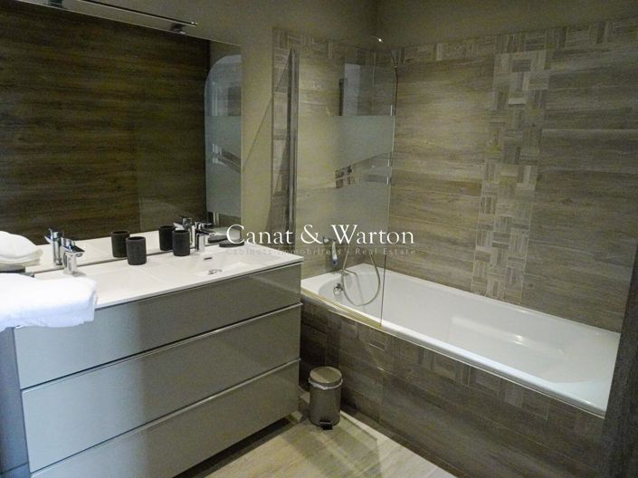 Image No.7-5 Bed House for sale