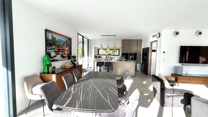 Image No.10-Maison de 4 chambres à vendre à Saint-Raphael