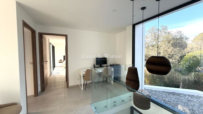 Image No.16-Maison de 4 chambres à vendre à Saint-Raphael