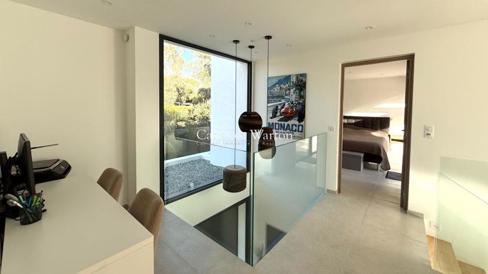 Image No.18-Maison de 4 chambres à vendre à Saint-Raphael