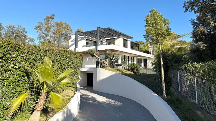 Image No.2-Maison de 4 chambres à vendre à Saint-Raphael