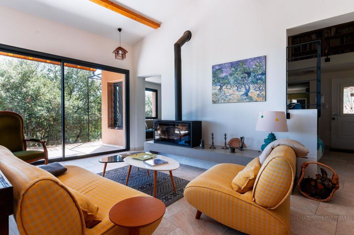 Image No.6-4 Bed House for sale