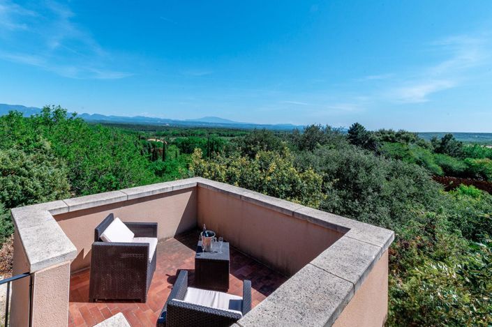 Image No.7-4 Bed House for sale