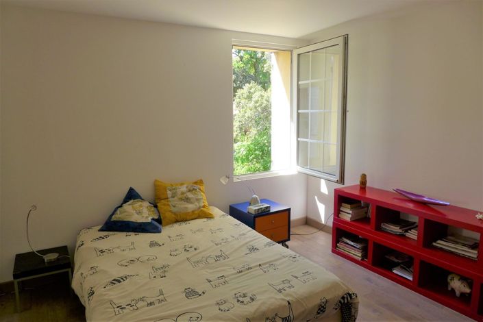 Image No.13-4 Bed House for sale