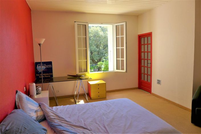 Image No.15-4 Bed House for sale