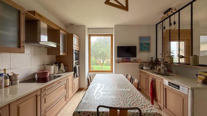 Image No.12-3 Bed House for sale