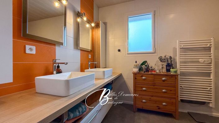 Image No.13-3 Bed House for sale