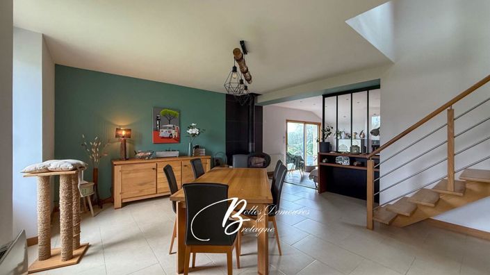 Image No.6-3 Bed House for sale