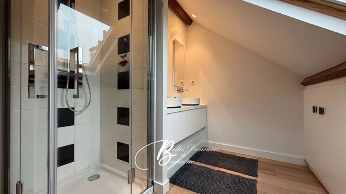 Image No.13-4 Bed House for sale