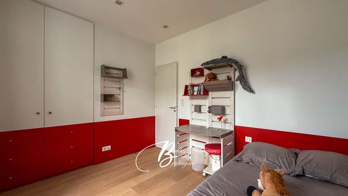 Image No.16-4 Bed House for sale