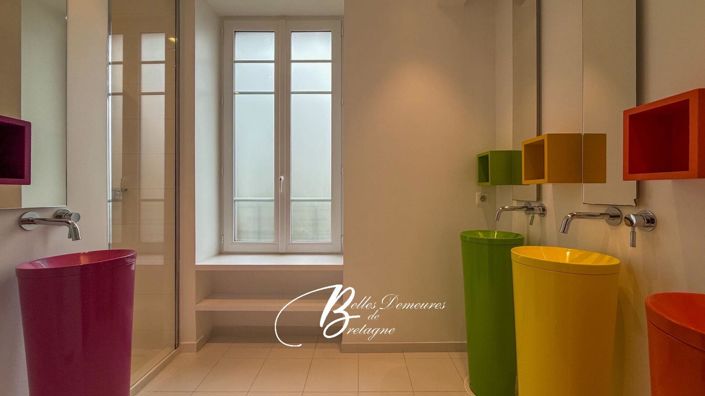 Image No.17-4 Bed House for sale