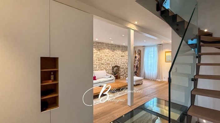 Image No.3-4 Bed House for sale