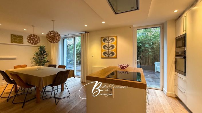 Image No.8-4 Bed House for sale