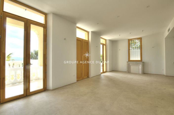 Image No.18-Propriété de 4 chambres à vendre à Saint-Raphael