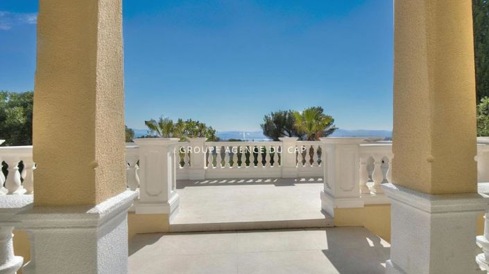 Image No.2-Propriété de 4 chambres à vendre à Saint-Raphael