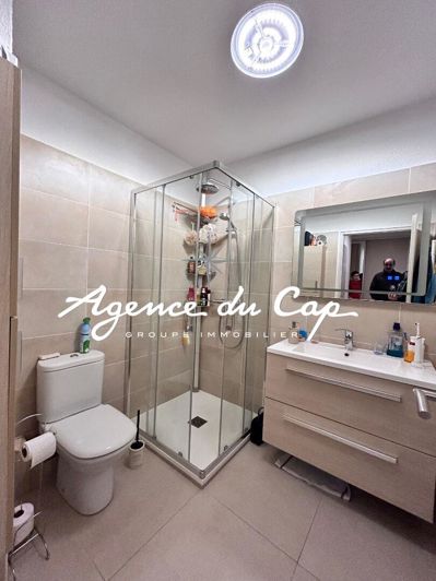 Image No.12-Appartement de 2 chambres à vendre à Saint-Raphael