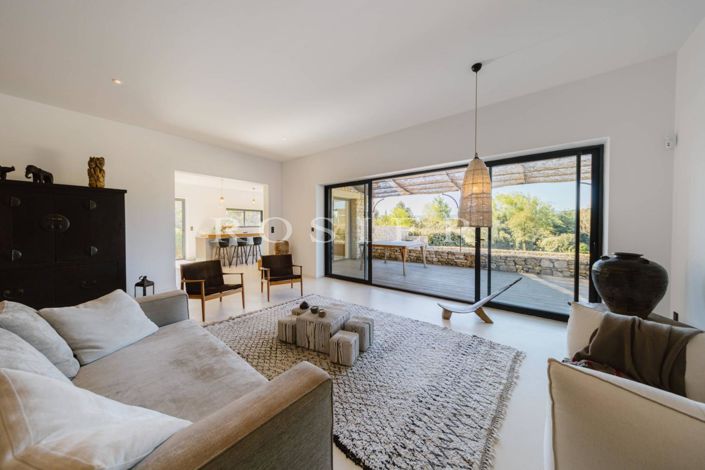 Image No.6-3 Bed House for sale