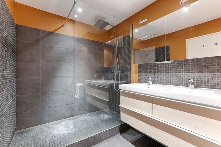 Image No.10-3 Bed Apartment for sale