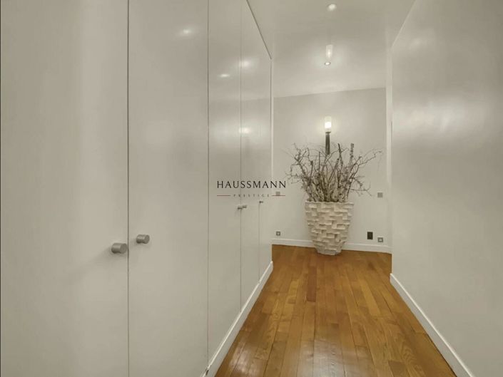 Image No.13-4 Bed Apartment for sale