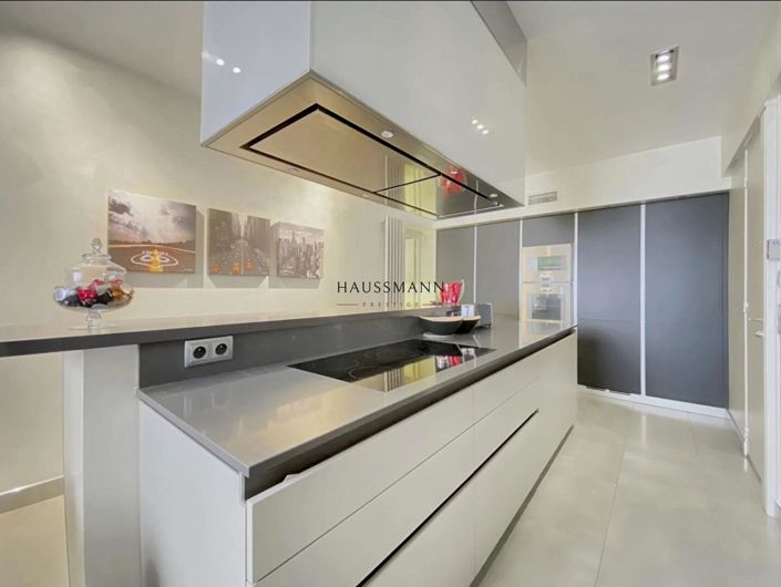 Image No.7-4 Bed Apartment for sale