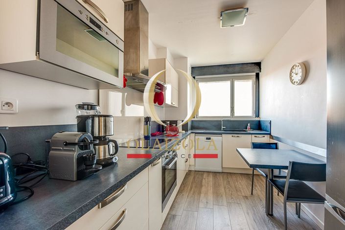 Image No.12-2 Bed Apartment for sale