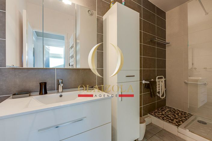 Image No.15-2 Bed Apartment for sale