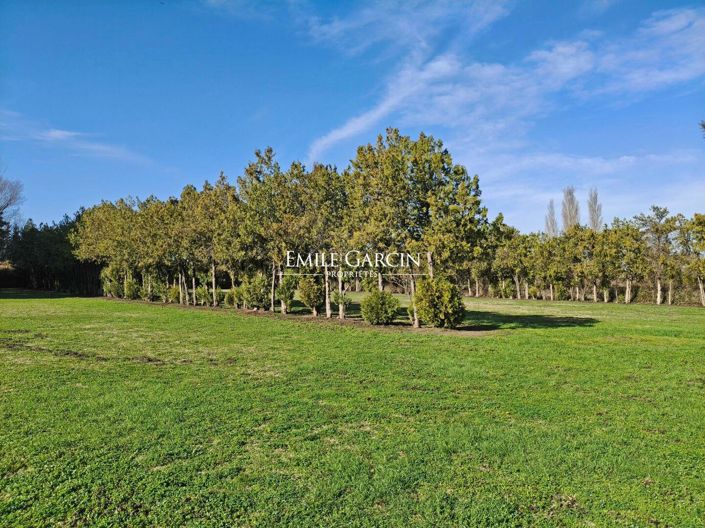 Image No.8-5 Bed House for sale