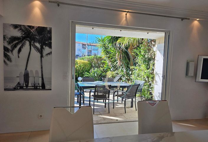 Image No.12-3 Bed Apartment for sale