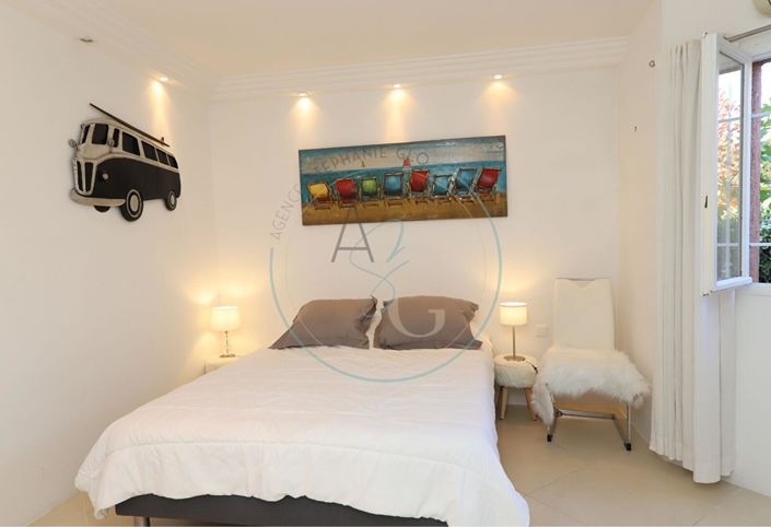 Image No.8-3 Bed Apartment for sale