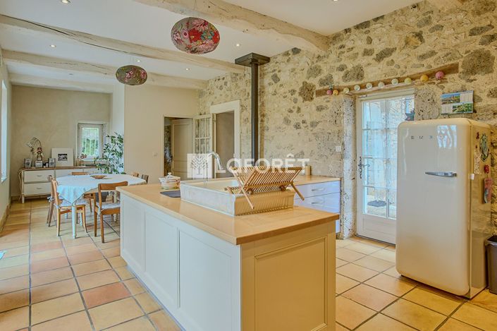 Image No.7-Propriété de 6 chambres à vendre à Nérac
