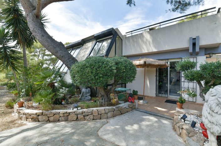 Image No.12-5 Bed House for sale